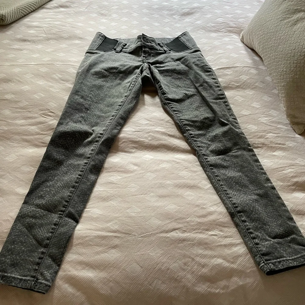 Isabelle Maternity Pants size 0 - Picture 2 of 4
